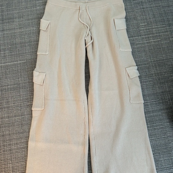 Edikted Knit Cargo Pants - Picture 3 of 3